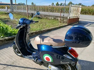 vespa 125 primavera km 3800 nuova
