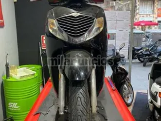 honda - scoopy sh150i