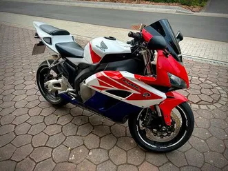 honda cbr 1000 rr fireblade sc57 • unfallfrei • top • extras