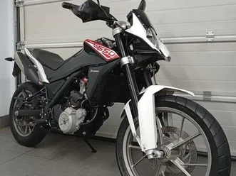 husqvarna tr650 strada