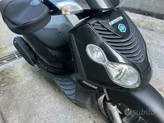 piaggio carnaby 200