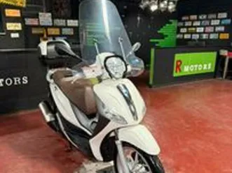 piaggio medley 150