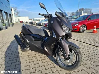 yamaha x-max