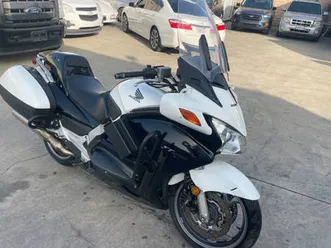 2014 honda st1300 police