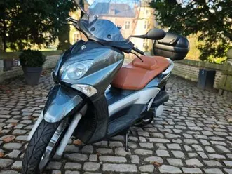 ② yamaha x-city 250