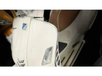 vendo vespa gts 300 super hpe (2021 - 22) usata a milano (codice 9901032) - moto.it