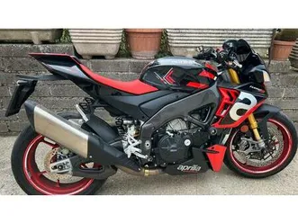 vendo aprilia tuono v4 factory (2021 - 24) usata a pomezia (codice 9897533) - moto.it