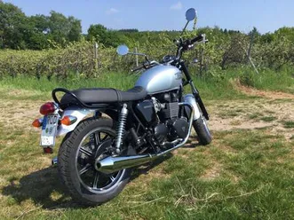 triumph boneville t100