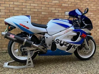 suzuki gsxr srad 600