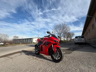 други друг hurricane →