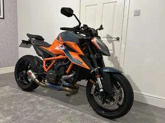 ktm super duke →