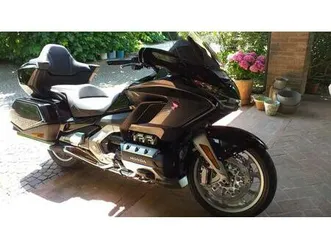 vendo honda gl 1800 gold wing tour dtc (2018 - 20) usata a mantova (codice 9900512) - moto.it