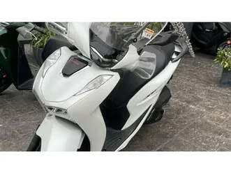 vendo honda sh 125i (2020 - 23) usata a sant'egidio del monte albino (codice 9900379) - moto.it