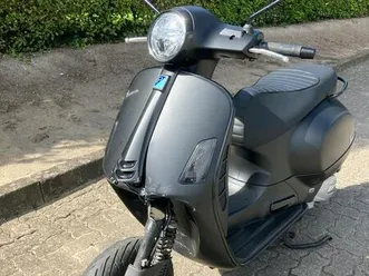 vespa gts 125 notte