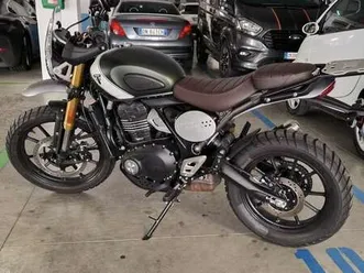 triumph scrambler 400 x verde