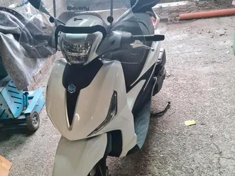 piaggio beverly