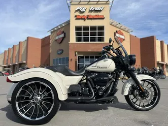 2023 harley-davidson® freewheeler® flrt white sand pearl 856494