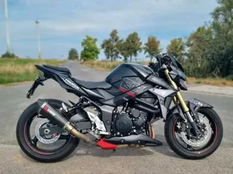 suzuki gsr 750 freegun!