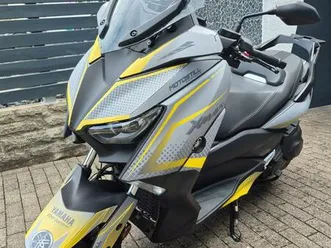 yamaha x-max 400