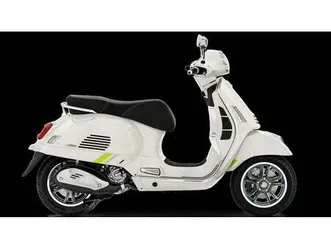 vendo vespa gts 125 super tech (2025) nuova a genova (codice 9899907) - moto.it