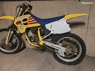125 rm suzuki première main