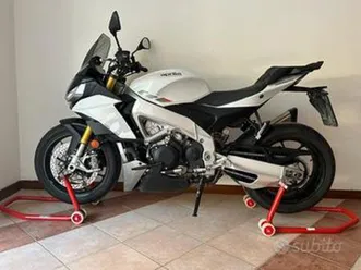 aprilia tuono v4