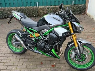 kawasaki z900 se neuwertig viel zubehör