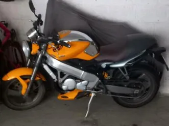 ② cagiva planet de 1999. 125 cc 2 temps. 11kw +- 30ch. permis b