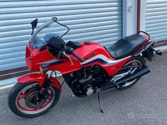 kawasaki gpz 750 - 1983