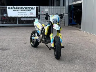 husqvarna 701 supermoto a, a2