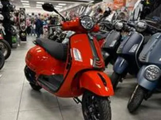 vespa gts 300 hpe super sport
