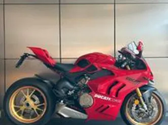 ducati panigale v4 s - 2023