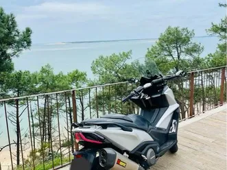 scooter kymco ak 550