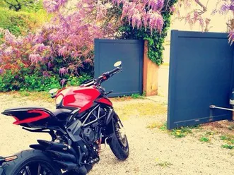 mv agusta dragster 800