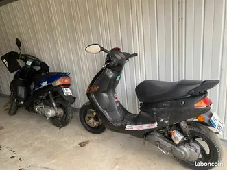 urgent vend lot 2 scooter , réparation à prévoir , plus d’utilité personnelle