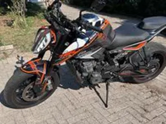 ktm duke 790