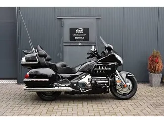 honda gl 1800 gold wing