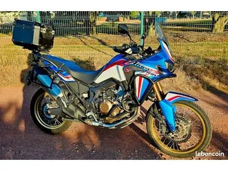 honda crf 1000 africa twin bleue