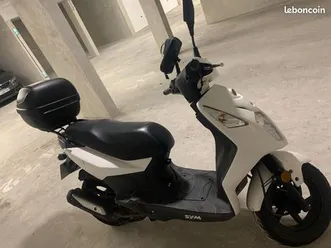 scooter sym très bon état