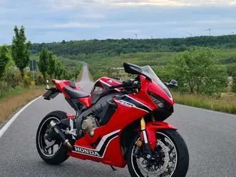 honda cbr1000rr fireblade sc77