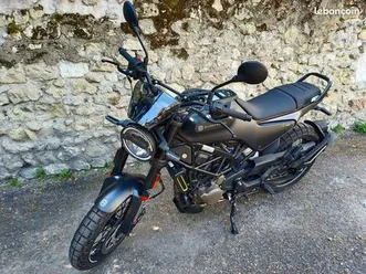 moto 125 svartpilen husquevarna