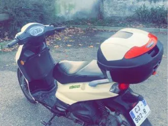 tweet 50 cc (très propre)