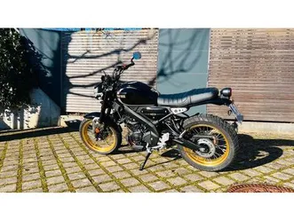 yamaha xsr 125 legacy | top-zustand | viel zubehör