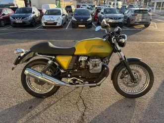 moto guzzi v7 cafe classic 2010 750 cm3 | moto roadster | 21 450 km | vert | 83000 toulon