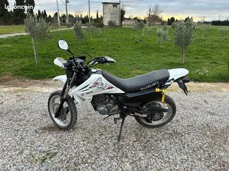 moto suzuki 125