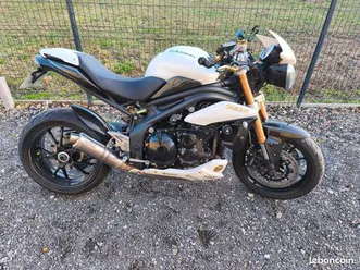 triumph 1050 speed triple