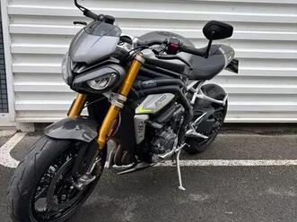 triumph speed triple 1200 rs