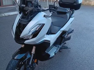 honda adv 350 etat neuf