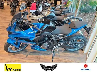 ② suzuki gsx-8s blauw