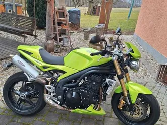 triumph speed triple 1050